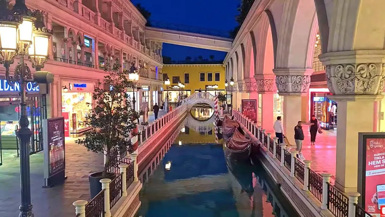 Venezia Mega Outlet