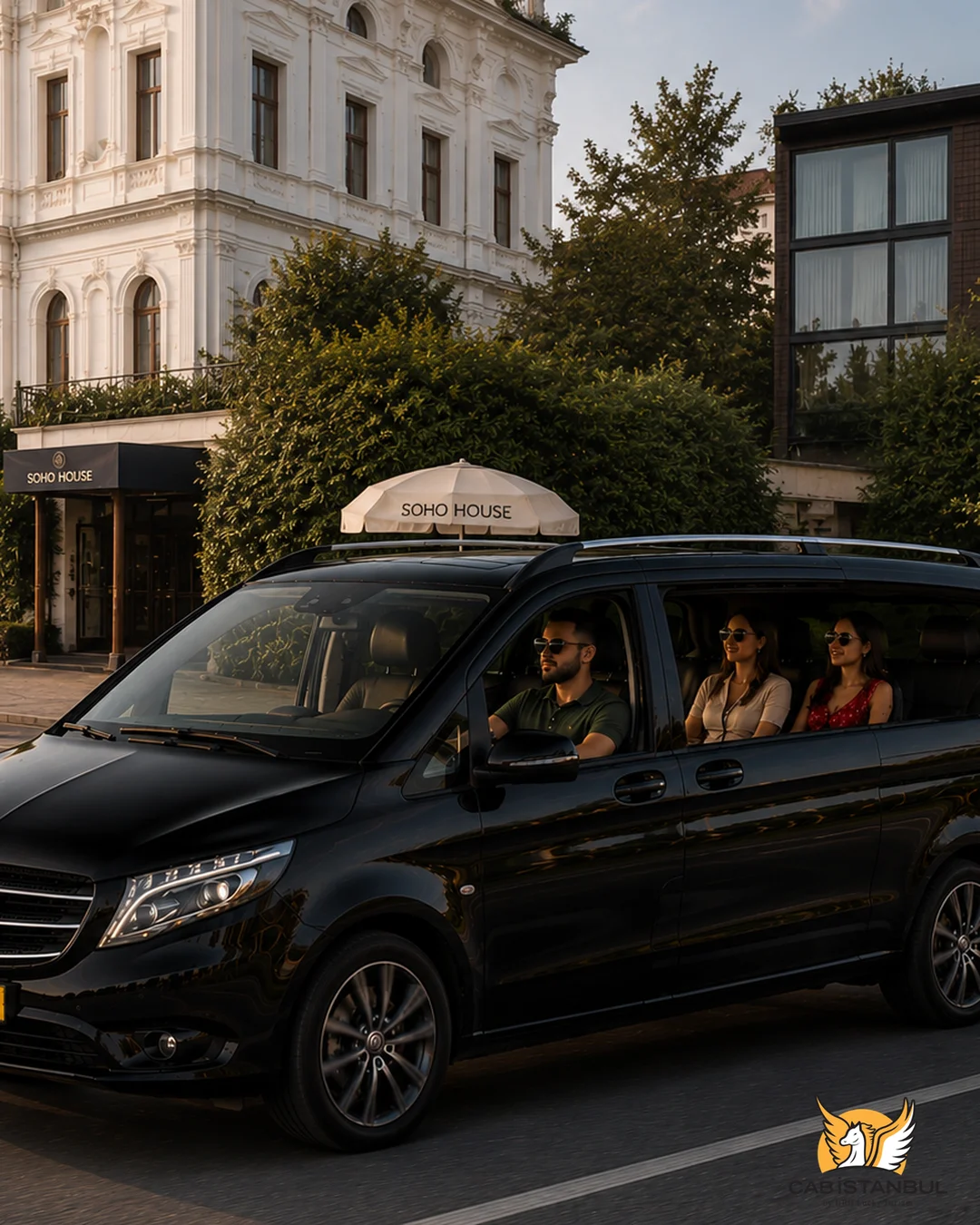 Yemekli Boğaz turu için VIP özel araç gece transferi İstanbul