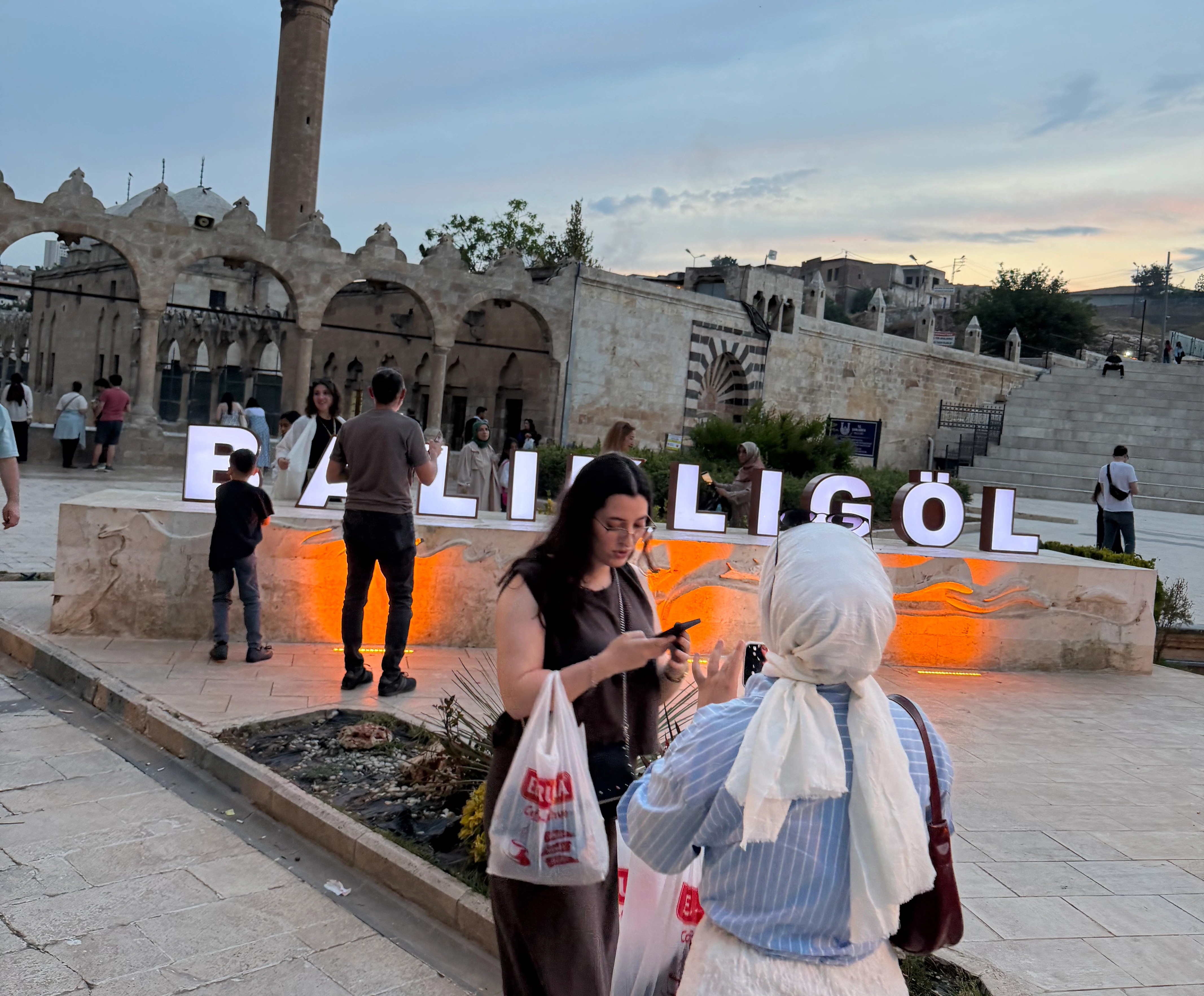 Şanlıurfa Balıklıgöl ziyareti