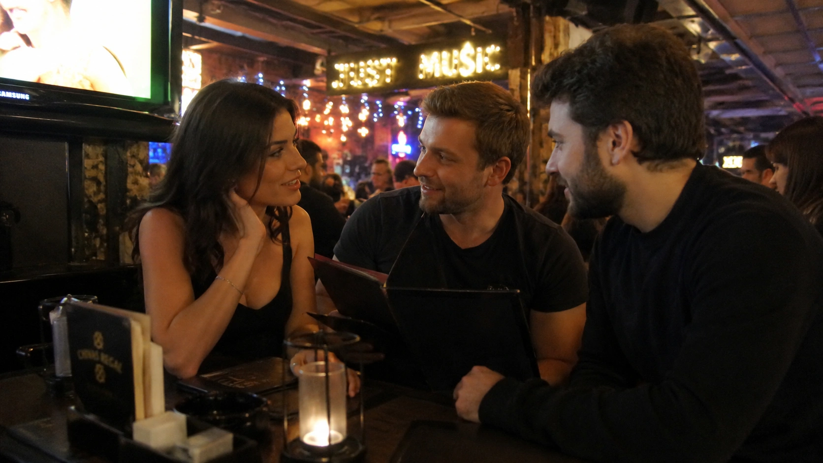 Istanbul bar bill scam in Beyoglu nightlife area