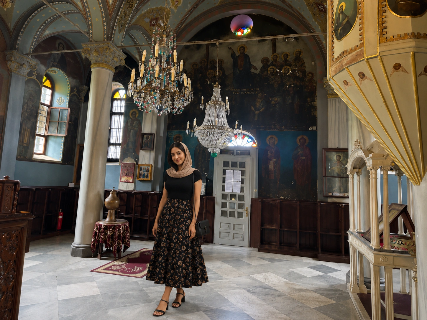 Büyükada Aya Yorgi Manastırı'nın Yüce Tepe'deki yapıları, yaklaşım yolundan görünüş