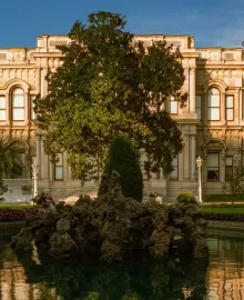 Formal garden with fountain and manicured hedges at Beylerbeyi Palace