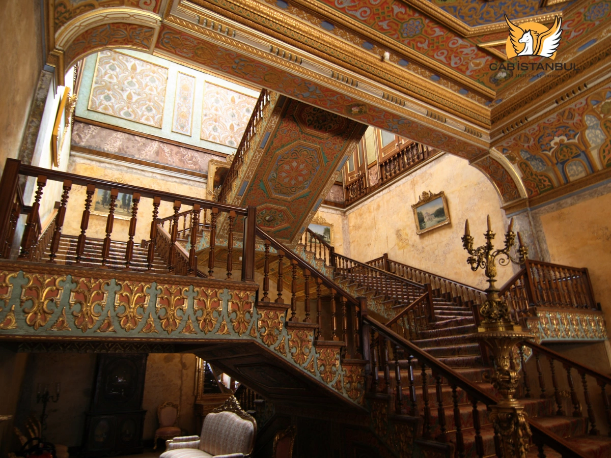 Interior room with Hereke carpets and chandeliers