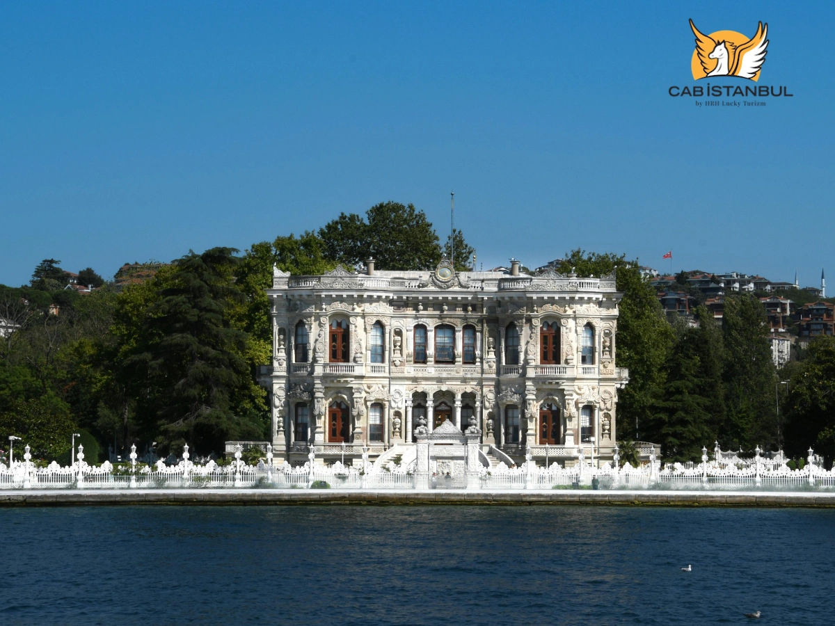 The white marble exterior of Beylerbeyi Palace