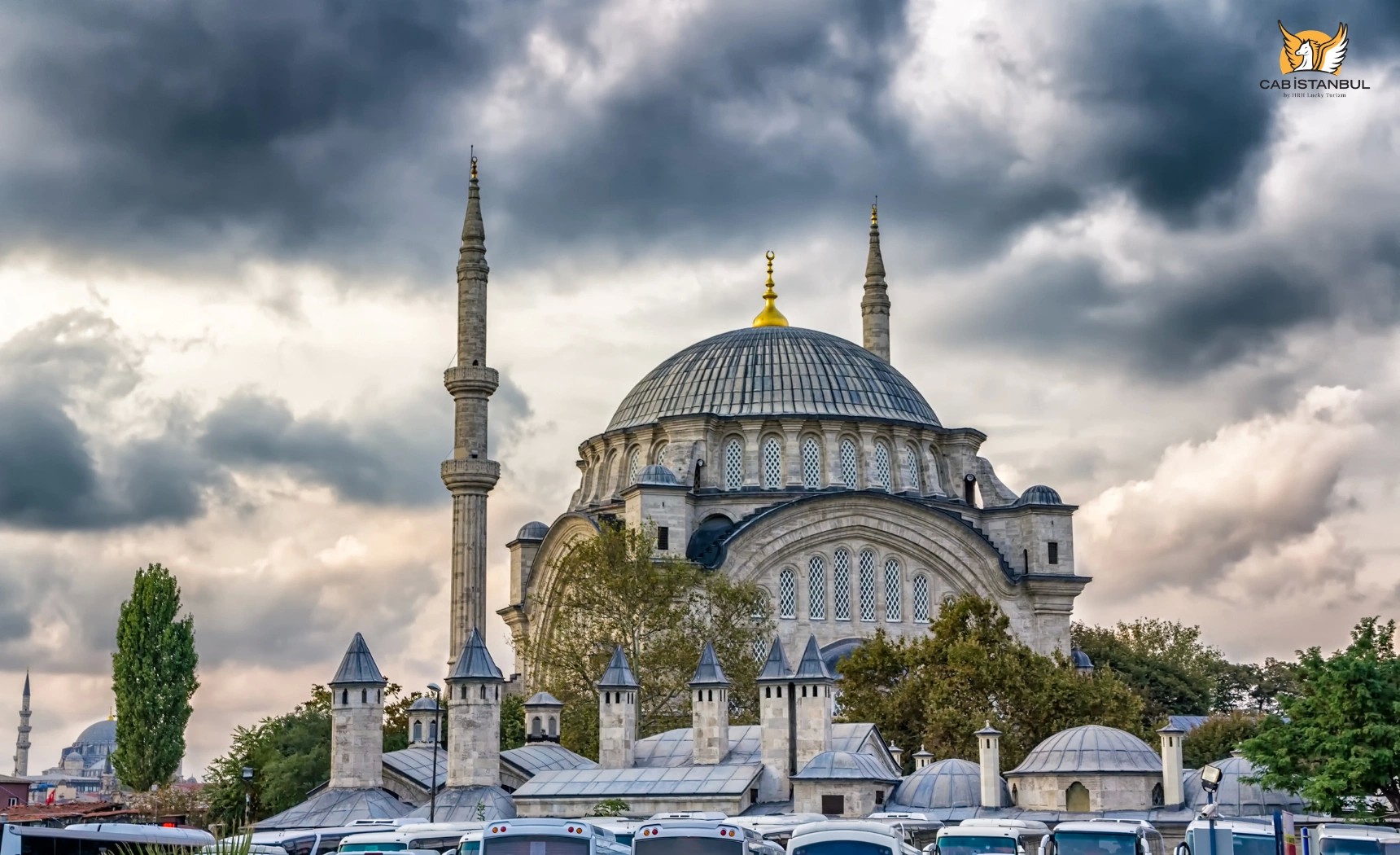 Çemberlitaş Sütunu (Konstantin Sütunu) — Nuruosmaniye, Hamam ve Yürüyüş Rehberi