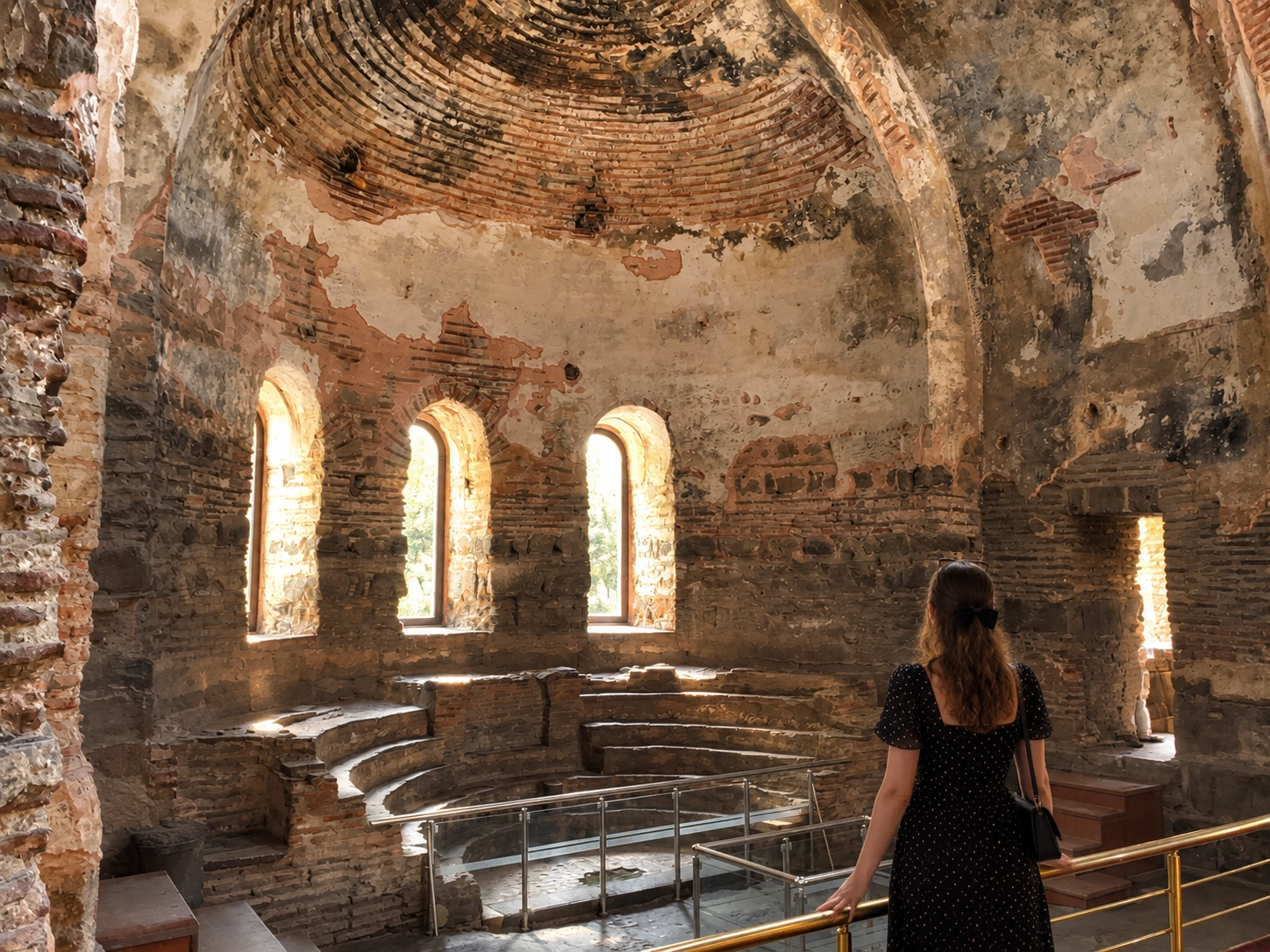 İznik Ayasofyası, bugün aktif cami olarak kullanılan Bizans bazilikası