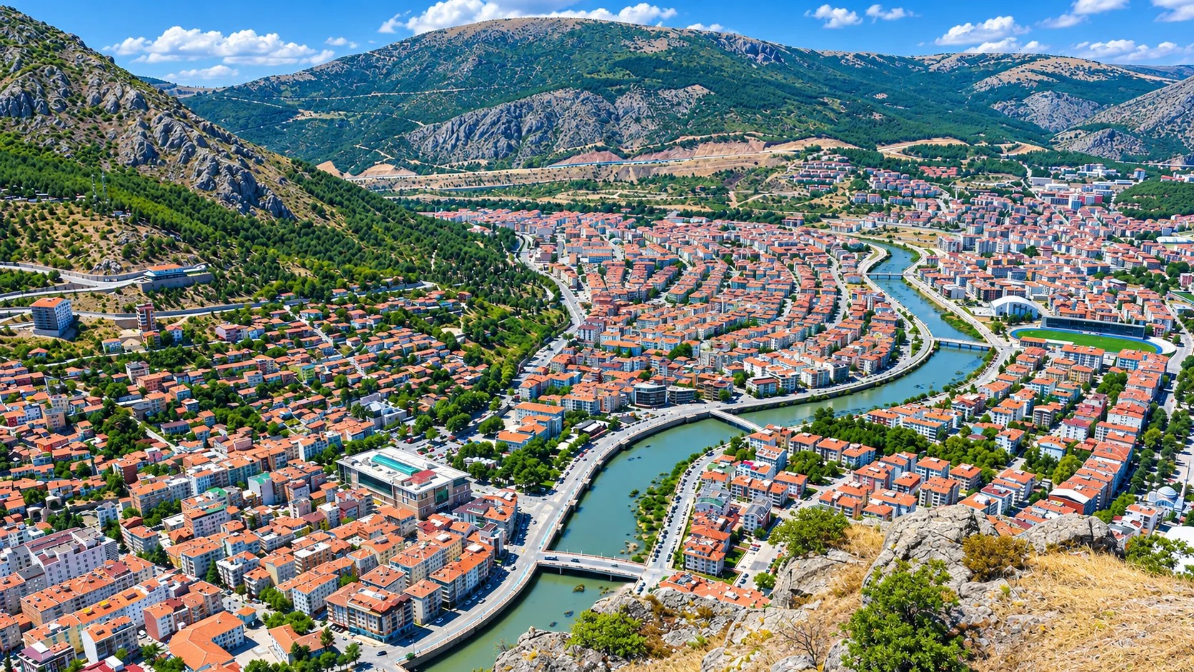 Amasya Travel Guide: Pontic Royal Tombs, the City of Princes & Ottoman Heritage